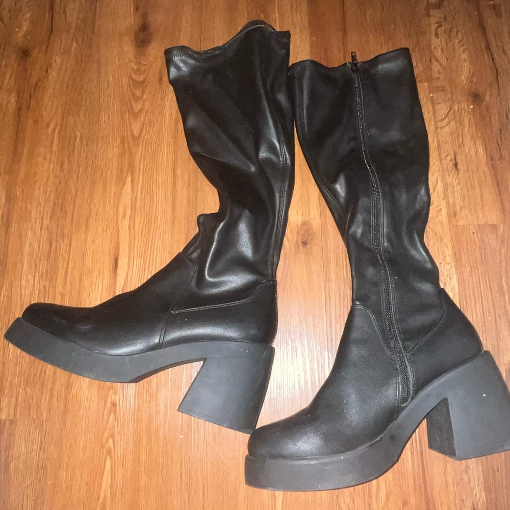 Steve Madden Berkleigh Black Knee-High Platform Block Heel Boots